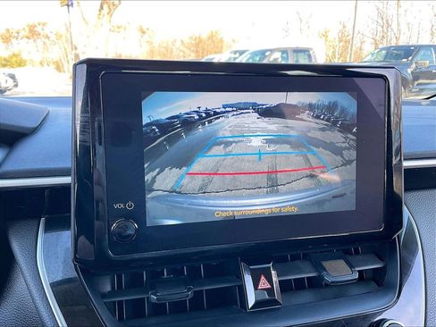 Used 2024 Toyota Corolla LE image 18