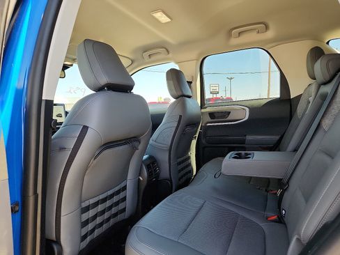 Used 2025 Ford Bronco Sport Badlands AWD/4WD image 9