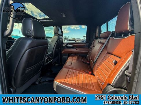 Used 2024 GMC Sierra 3500 Denali Ultimate AWD/4WD image 10