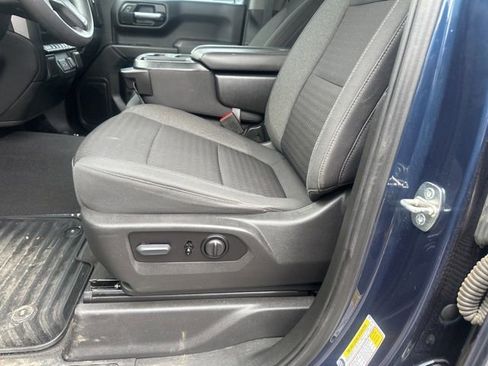 Used 2022 Chevrolet Silverado 1500 Custom AWD/4WD image 7