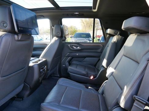 Used 2021 Chevrolet Tahoe High Country AWD/4WD image 11