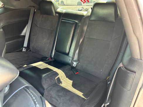 Used 2016 Dodge Challenger R/T Scat Pack w/ Leather Interior Group RWD image 17