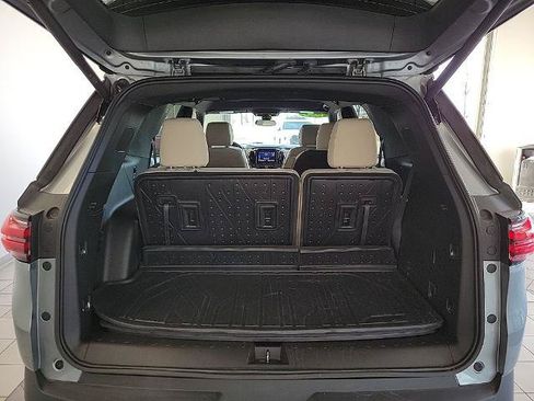 Used 2023 Chevrolet Traverse LT w/ LPO, Floor Liner Package AWD/4WD image 14