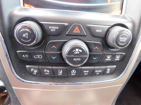 Used 2017 Jeep Grand Cherokee Limited w/ Luxury Group II image 15