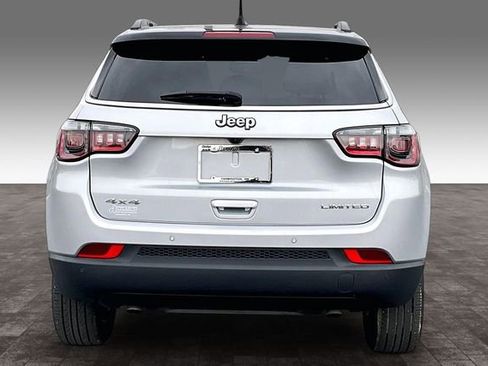Used 2025 Jeep Compass Limited AWD/4WD image 4