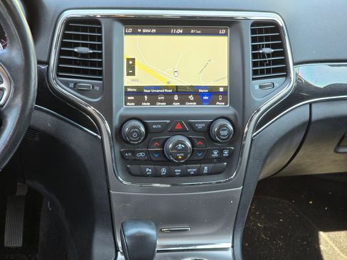 Used 2018 Jeep Grand Cherokee Trailhawk w/ Trailhawk Luxury Group AWD/4WD image 17