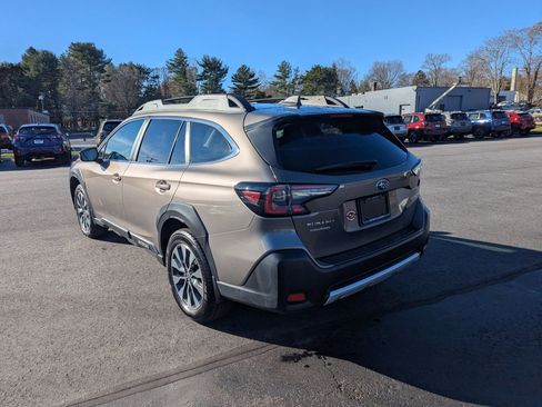 Used 2024 Subaru Outback Limited image 5