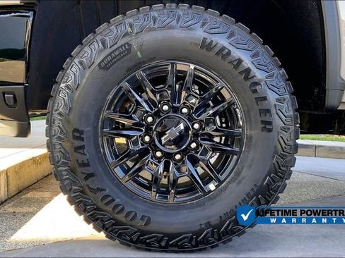 New 2026 Chevrolet Silverado 2500 ZR2 image 13