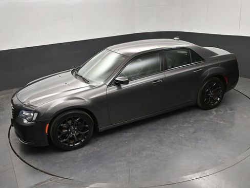 Used 2019 Chrysler 300 S image 20