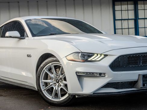 Used 2020 Ford Mustang GT Premium w/ Equipment Group 401A image 7