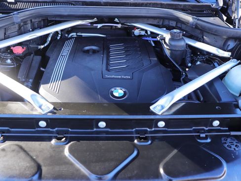 Used 2021 BMW X5 sDrive40i w/ Premium Package image 41