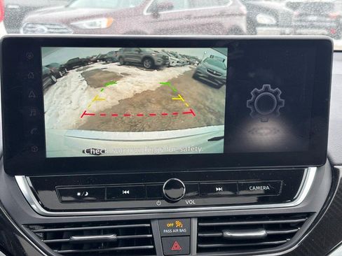 Used 2023 Nissan Altima 2.5 SR w/ SR Premium Package image 25