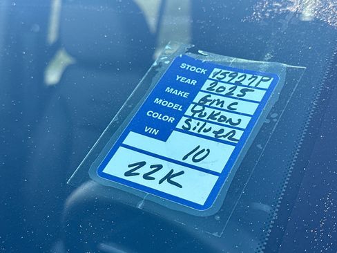 Used 2025 GMC Yukon Denali image 29