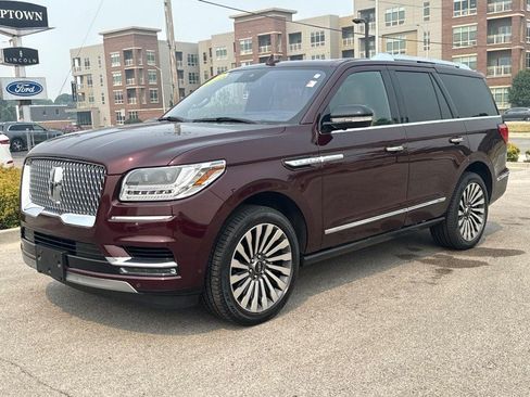 Used 2019 Lincoln Navigator Reserve AWD/4WD image 9