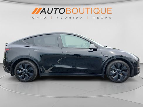 Used 2024 Tesla Model Y Long Range AWD/4WD image 6