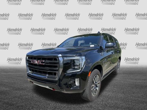 Used 2023 GMC Yukon AT4 w/ AT4 Premium Plus Package AWD/4WD image 5