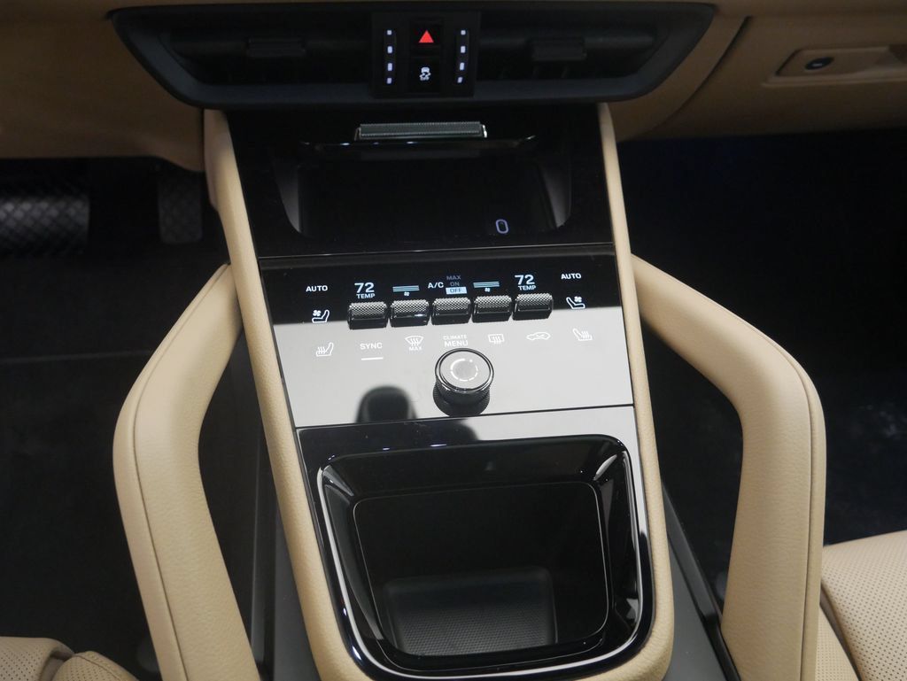 Certified 2026 Porsche Cayenne AWD/4WD image 52