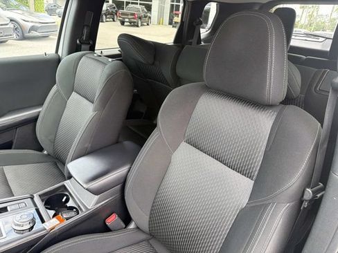 Used 2024 Mitsubishi Outlander ES FWD image 10