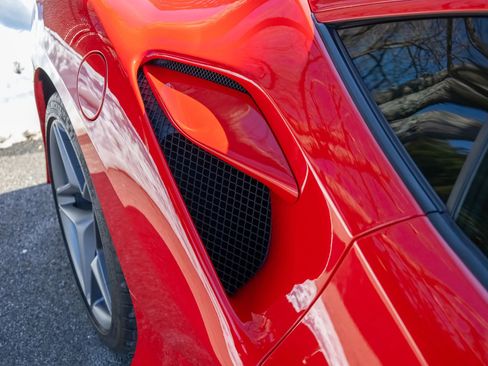 Used 2020 Ferrari F8 Tributo image 44