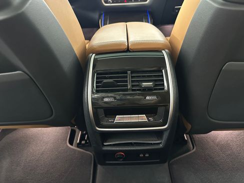 Used 2023 BMW X7 xDrive40i w/ Premium Package image 41