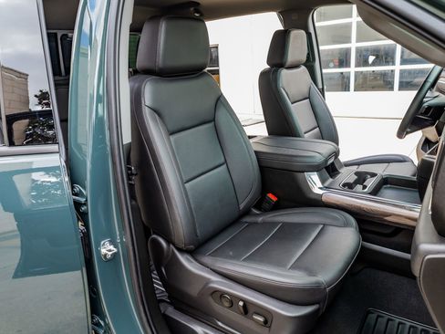 Used 2025 Chevrolet Silverado 2500 LTZ w/ Trail Boss Package image 31