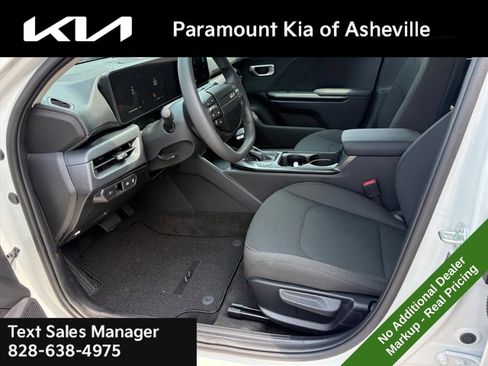 New 2026 Kia K4 FWD image 16