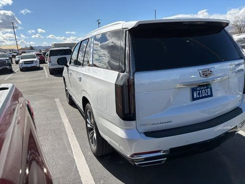 Used 2025 Cadillac Escalade Premium Luxury w/ Touring Package image 10