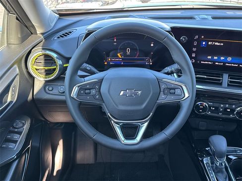 New 2026 Chevrolet Trax ACTIV w/ Driver Confidence Package image 24