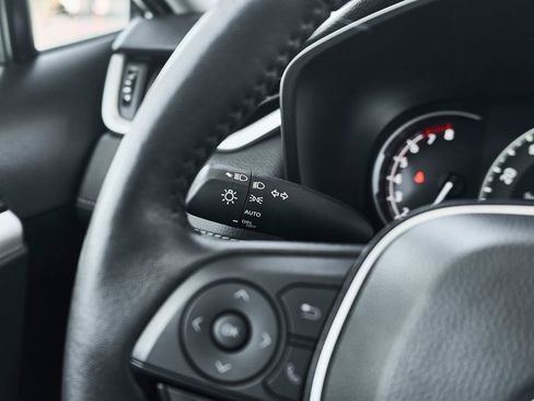 Used 2025 Toyota RAV4 XLE w/ Weather Package image 23