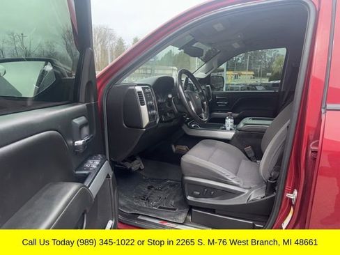 Used 2018 Chevrolet Silverado 1500 LT w/ All Star Edition AWD/4WD image 3