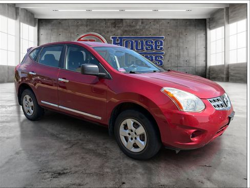 Used 2013 Nissan Rogue S FWD image 3