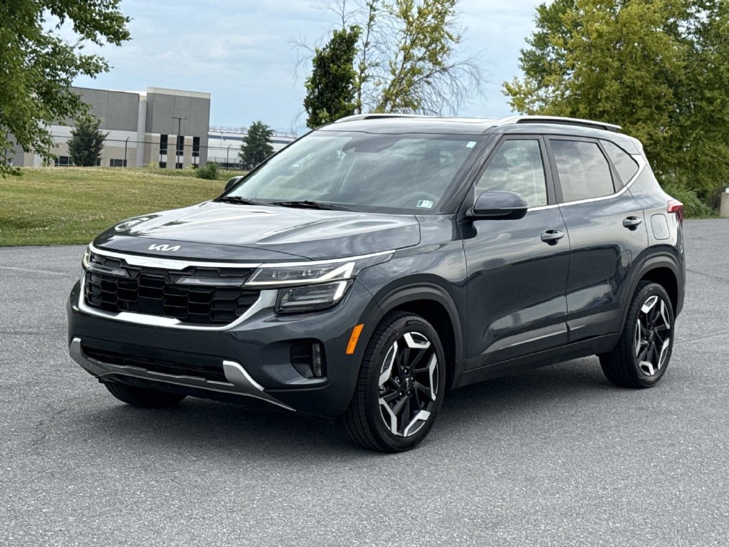 Used 2024 Kia Seltos SX w/ SX Sunroof Package AWD/4WD image 28