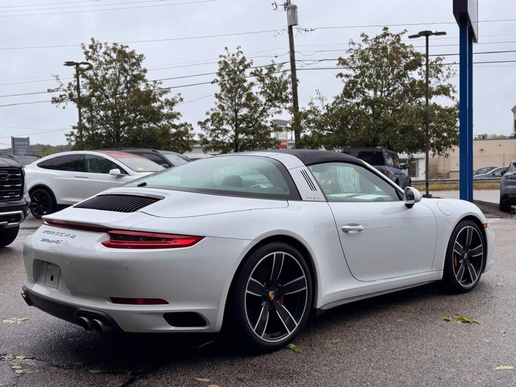 Used 2018 Porsche 911 Targa 4S w/ Sportdesign Package AWD/4WD image 6