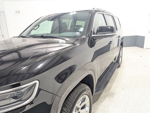 Used 2022 Jeep Wagoneer Series I image 7