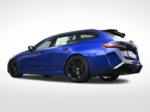 New 2027 BMW M5 Touring AWD/4WD image 34