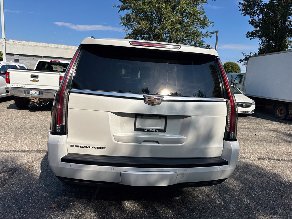 Used 2016 Cadillac Escalade Premium AWD/4WD image 5
