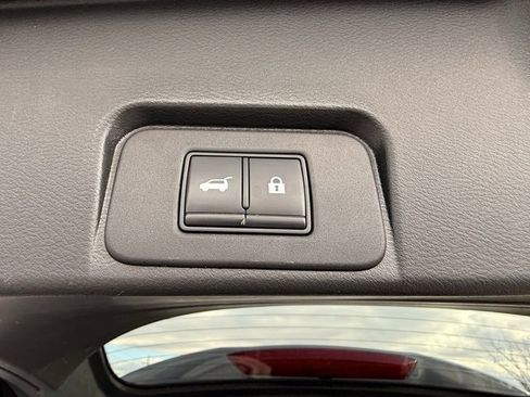 Certified 2021 Nissan Rogue SL w/ Premium Package image 20