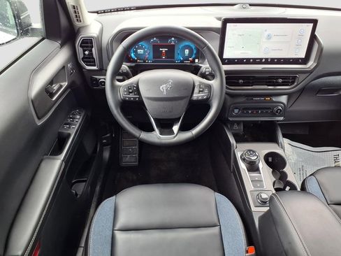 Used 2025 Ford Bronco Sport Outer Banks w/ Outer Banks Tech Package+ AWD/4WD image 11
