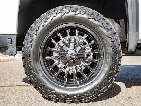 Used 2022 GMC Sierra 3500 Denali image 10