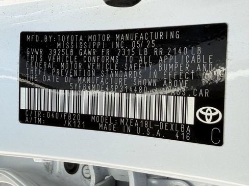 Used 2025 Toyota Corolla LE FWD image 26