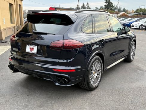 Used 2016 Porsche Cayenne GTS image 3