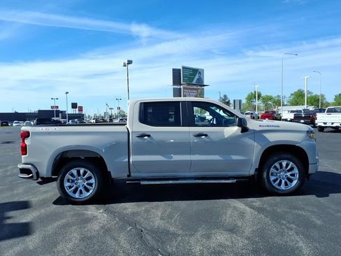 New 2026 Chevrolet Silverado 1500 Custom AWD/4WD image 2