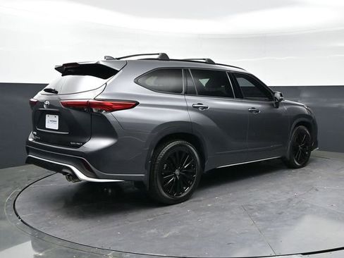 Used 2023 Toyota Highlander XSE image 5