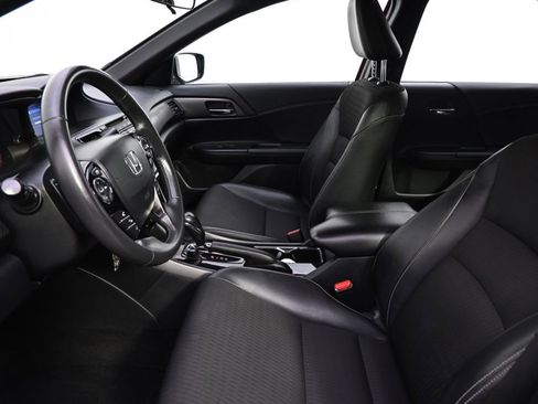 Used 2016 Honda Accord Sport image 8