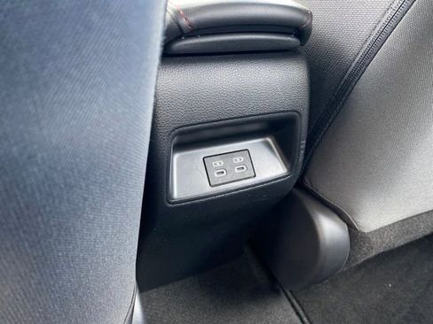 Used 2023 Toyota Corolla SE image 16