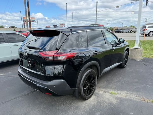 Used 2023 Nissan Rogue SV w/ SV Premium Package image 7