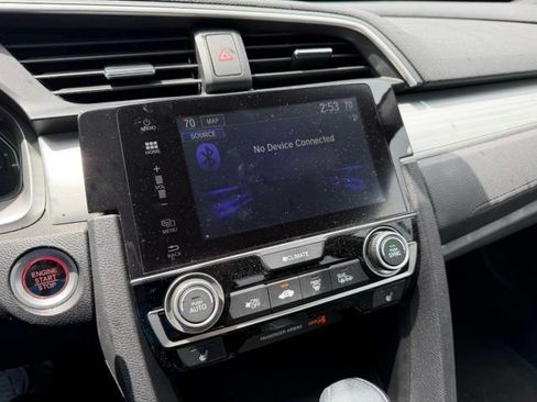 Used 2017 Honda Civic Touring image 13