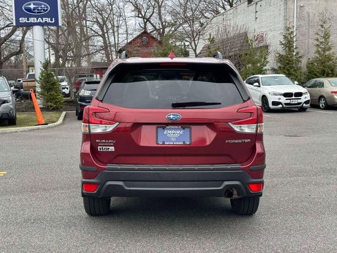 Used 2020 Subaru Forester Premium image 6