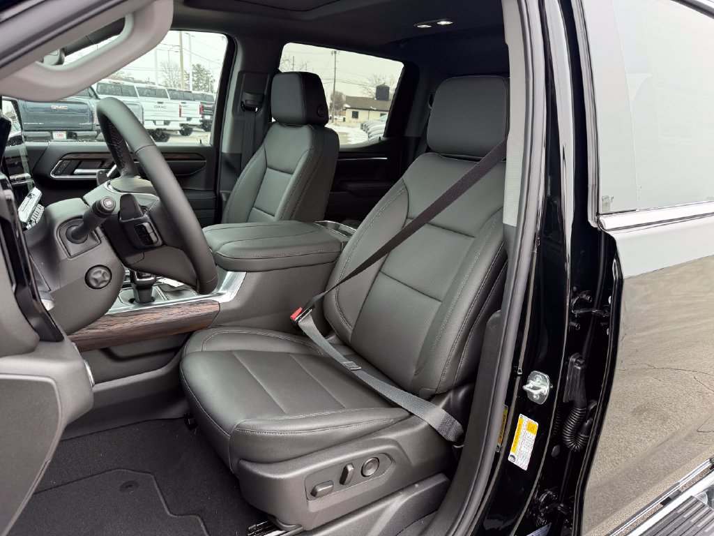 New 2026 GMC Sierra 1500 SLT w/ SLT Premium Package AWD/4WD image 16