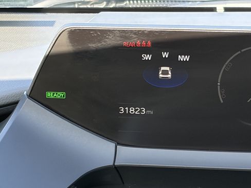 Certified 2025 Toyota Prius LE AWD/4WD image 20